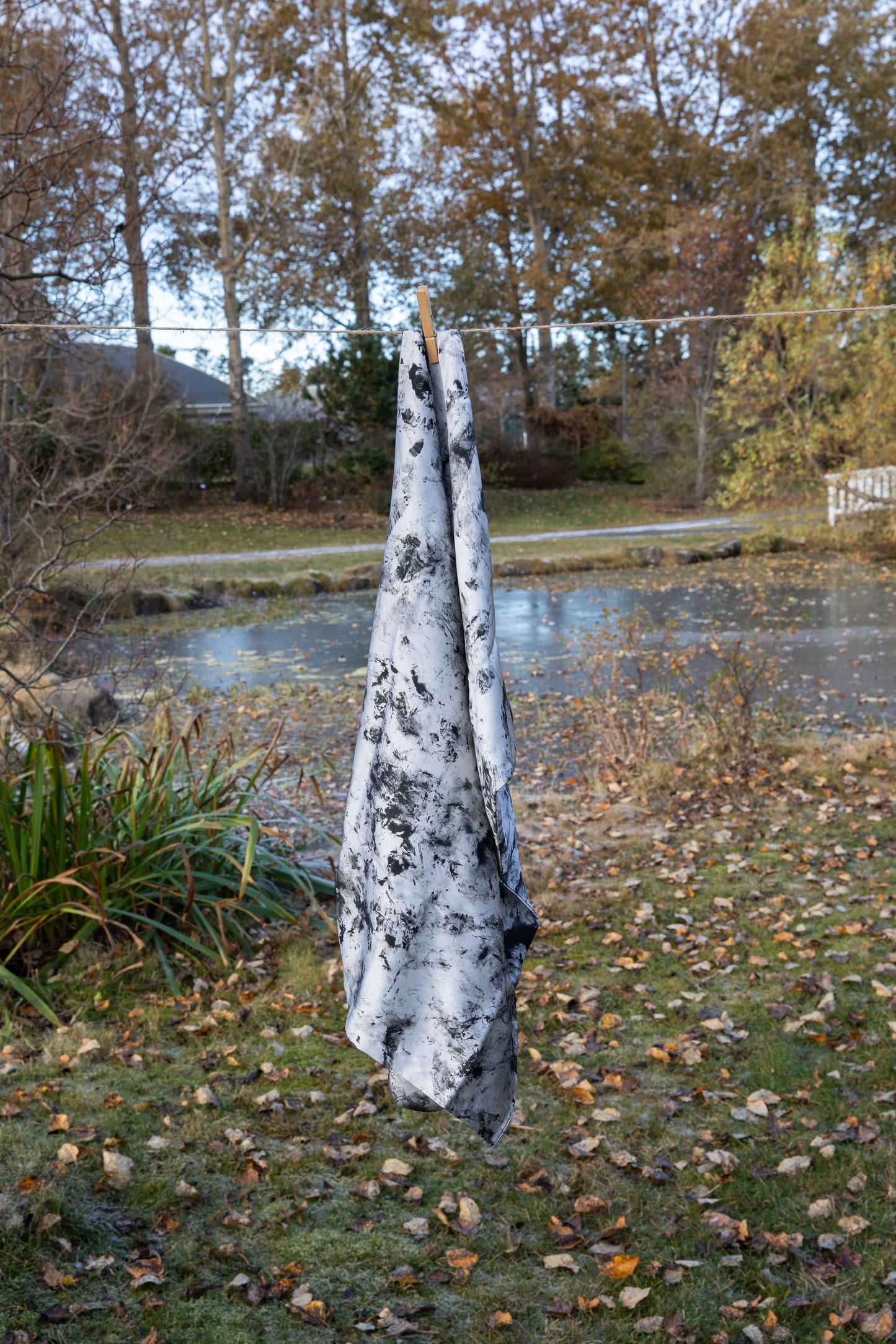 Grátt silki koddaver