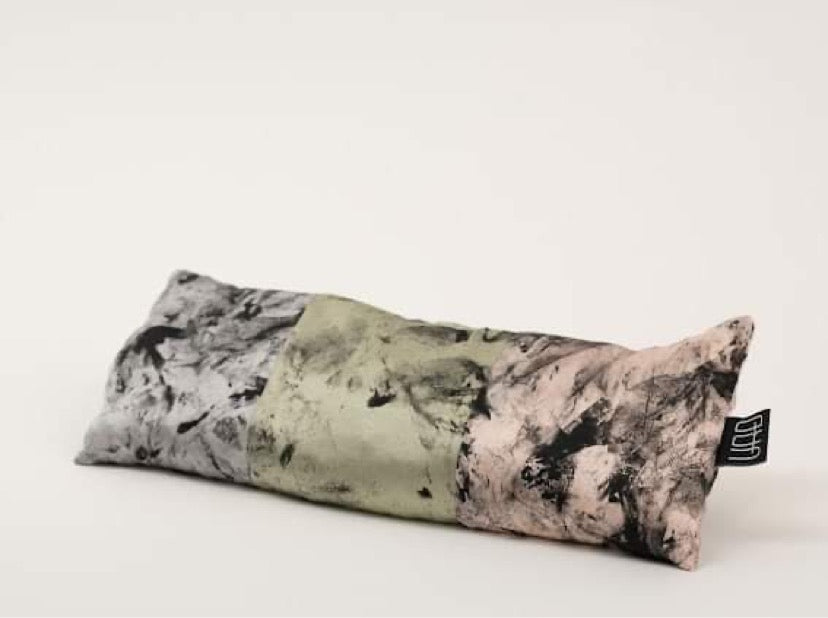 Silki augnhvílur er sérstakt samstarfsverkefni URÐ og listakonunnar IBA-The Indian In Me.